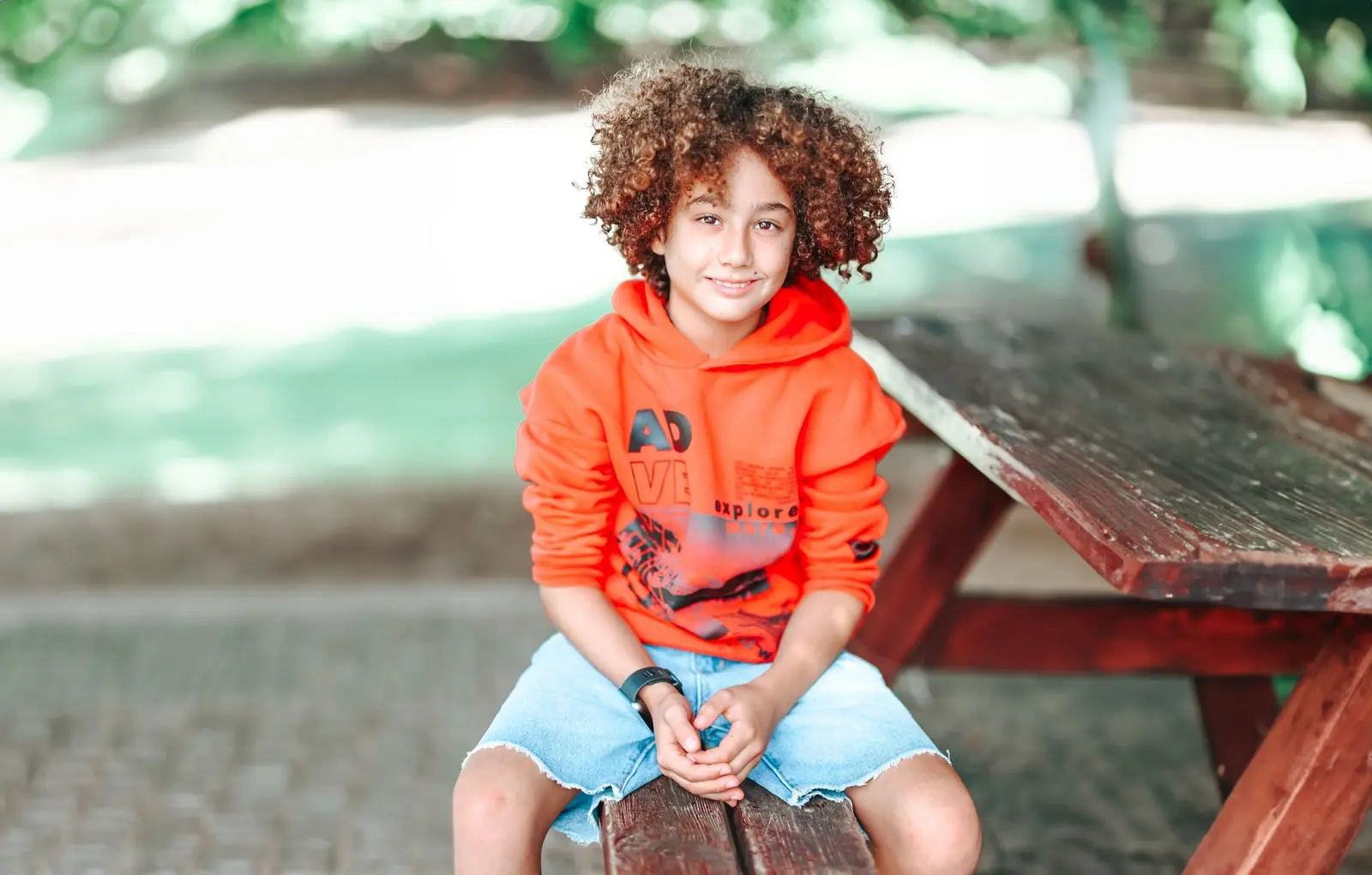 ילדים בפוזות מקצועיות