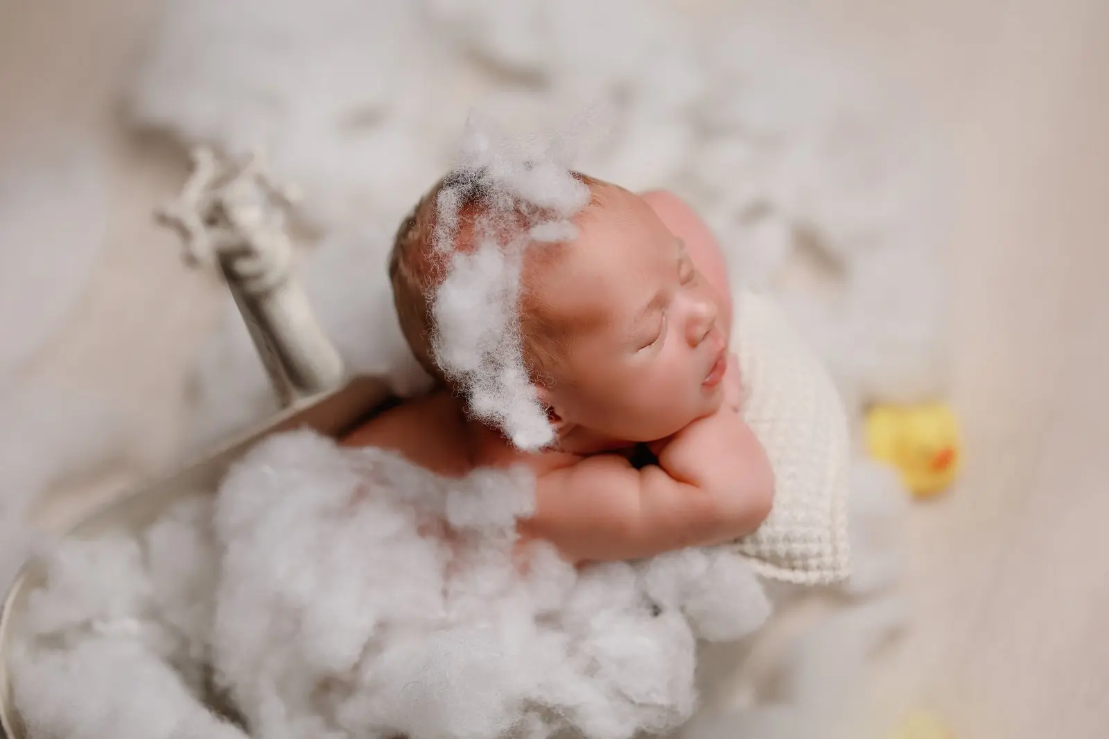 צילום תינוקות על רקעים טבעיים