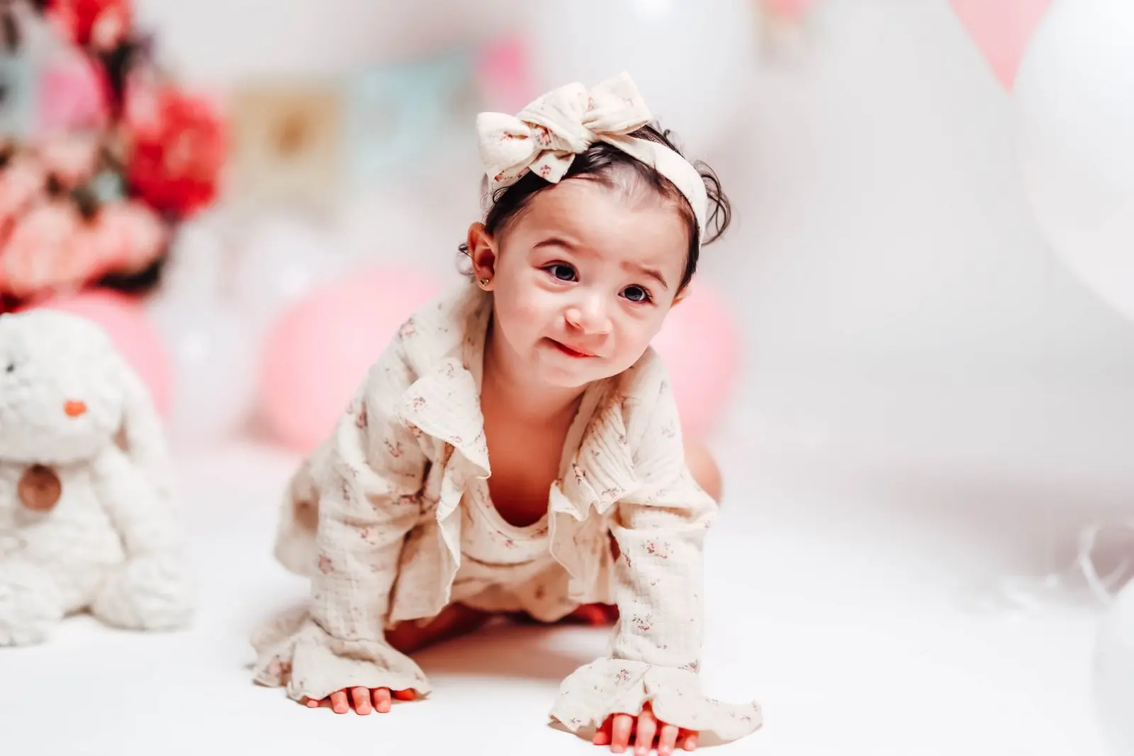 צילומי גיל שנה של תינוקות בבית