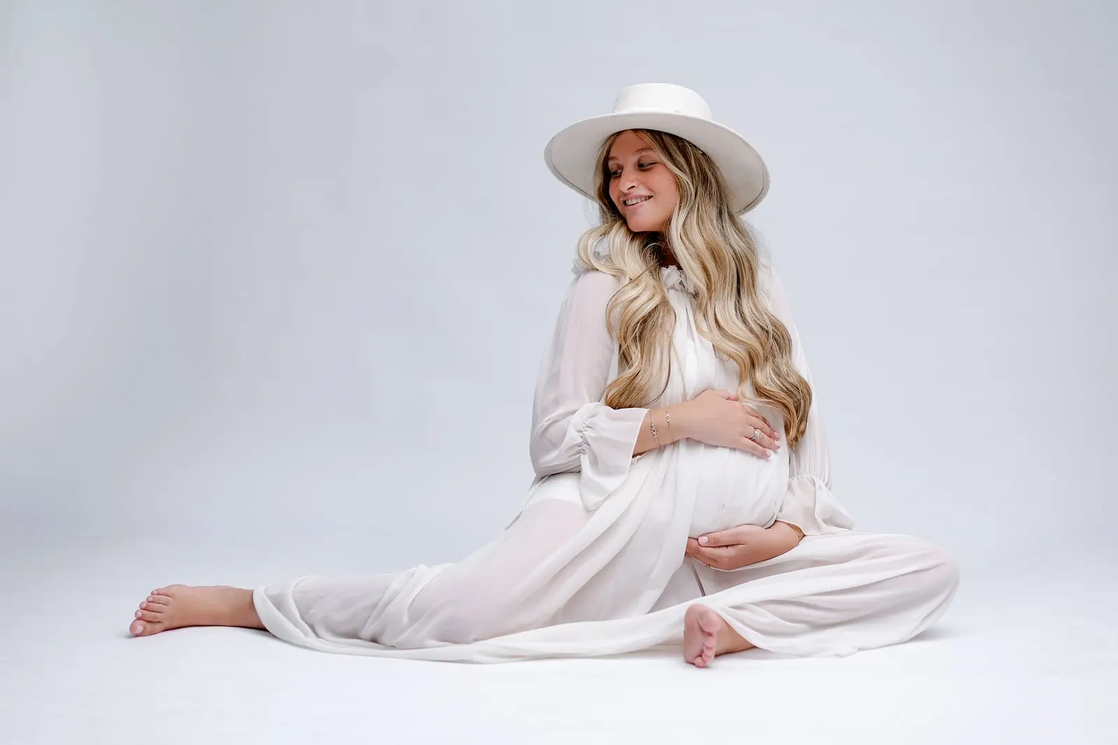 שאלות על צילומי הריון בסטודיו