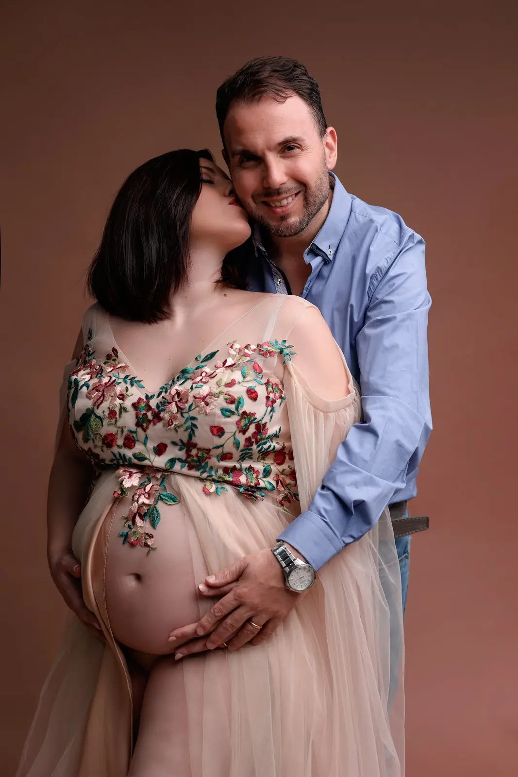 צילומי הריון אינטימיים בסטודיו