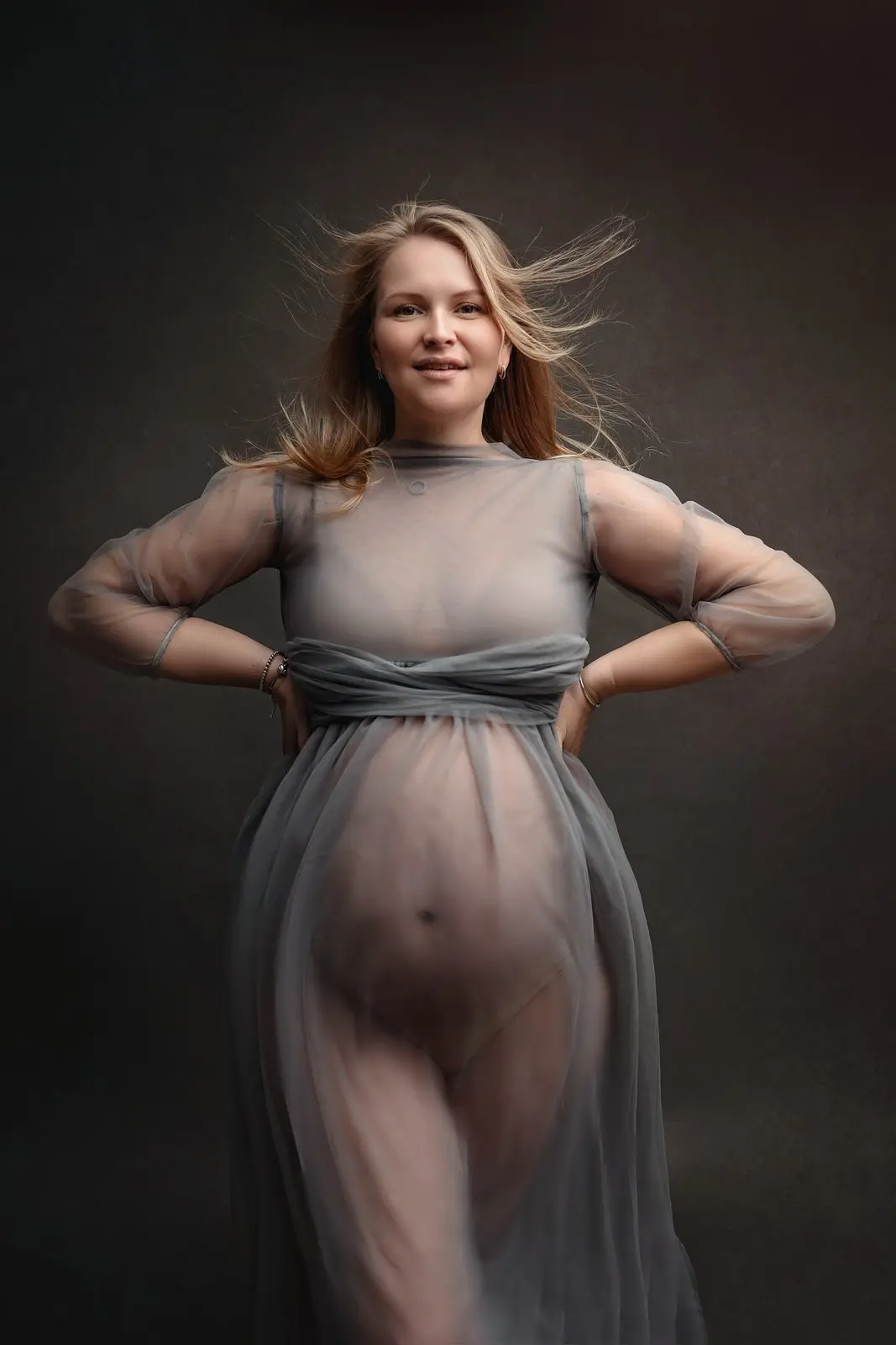 צילומי הריון בסטודיו מקצועי