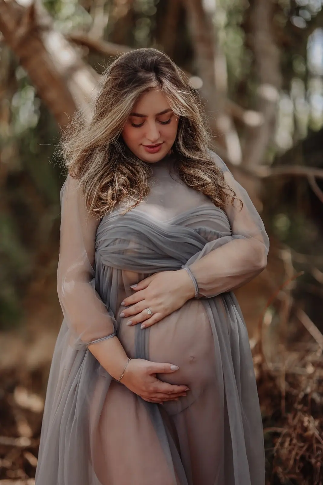 צילום הריון זוגי בטבע