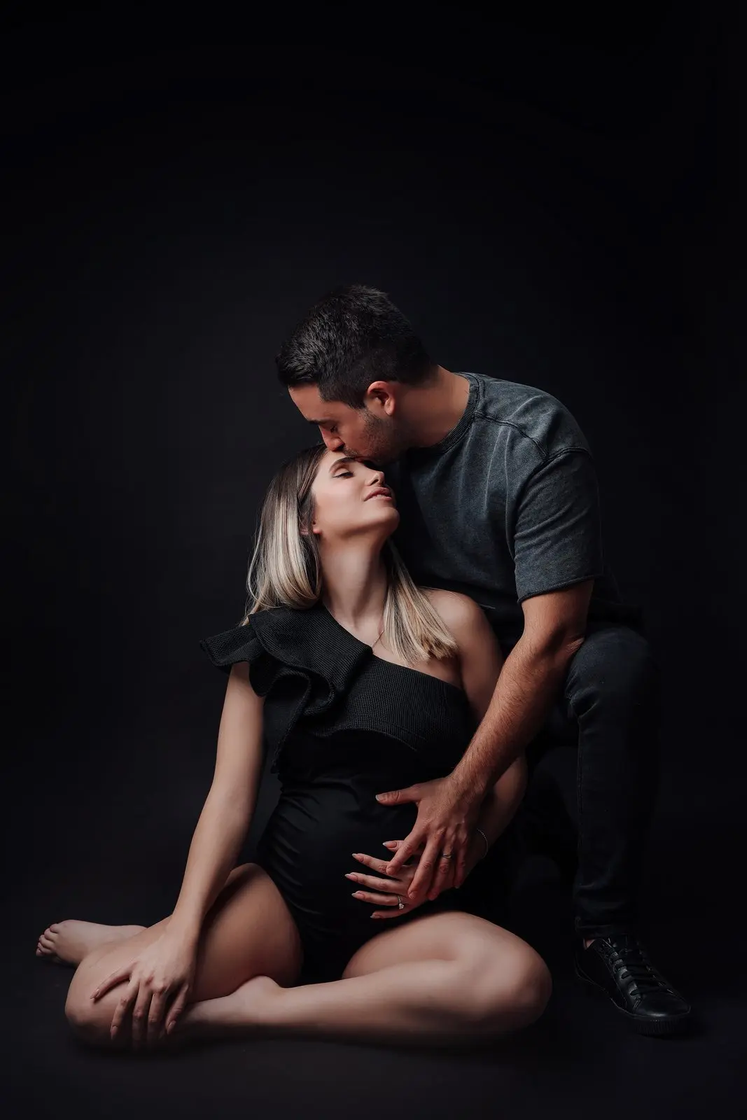 צילום הריון וזוגיות בסטודיו