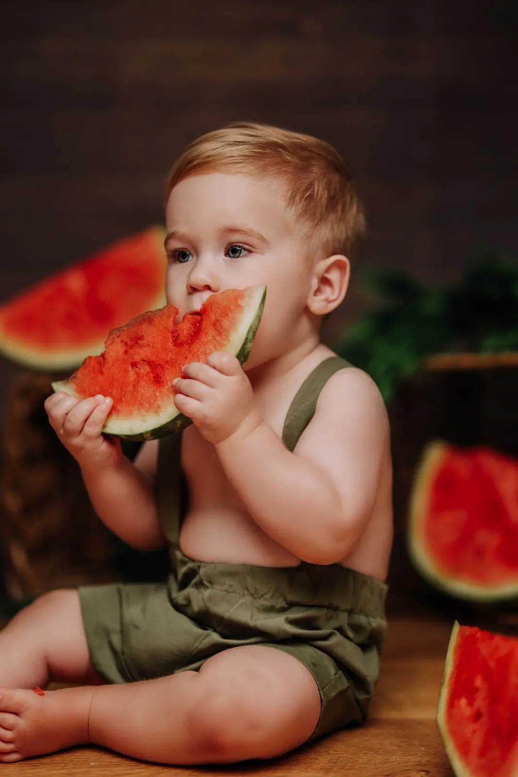 תמונות גיל שנה עם פרחים ועוגה