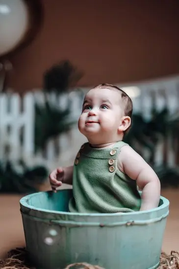 בוק גיל שנה לבן קטן