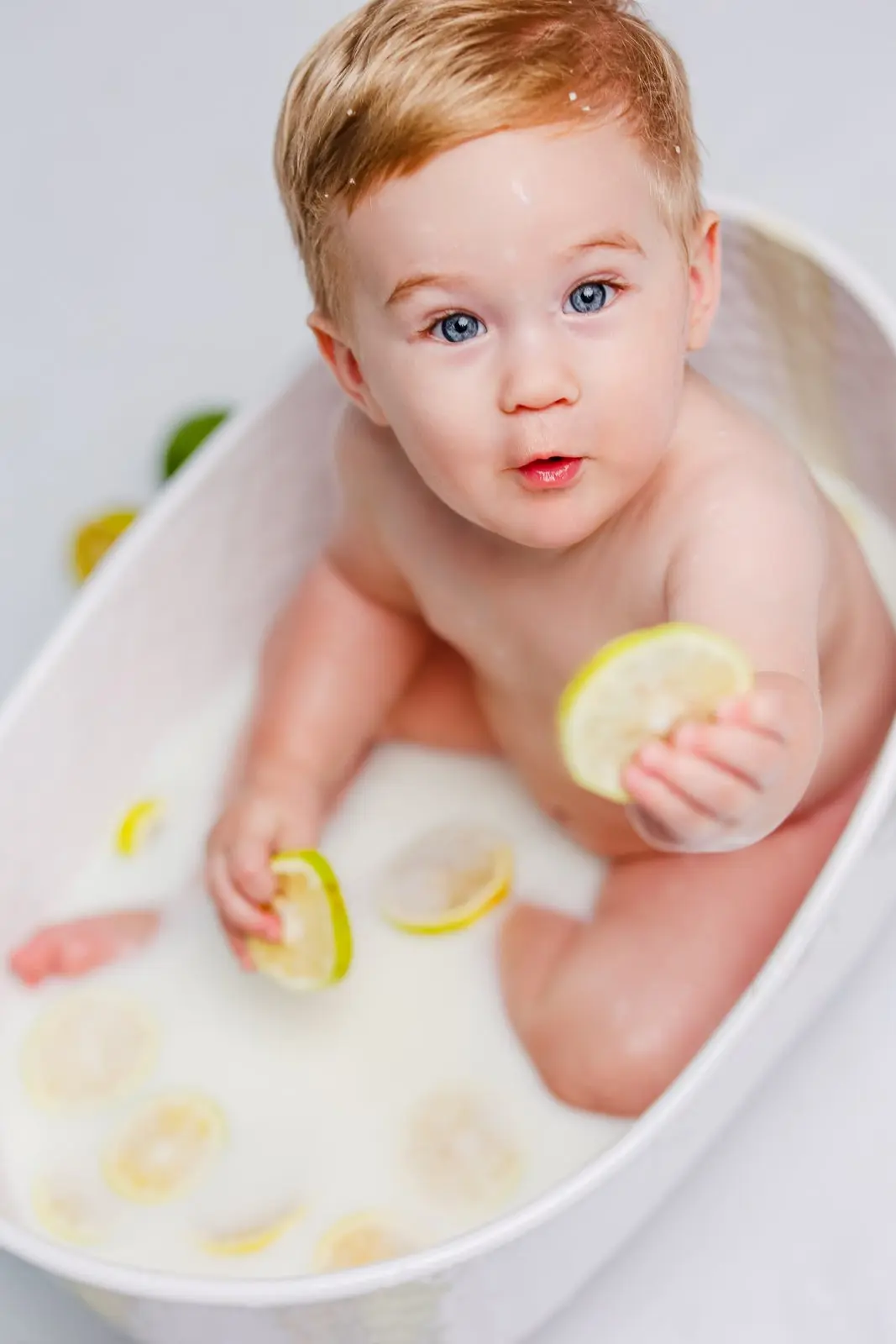 צילומים לגיל שנה עם בלונים